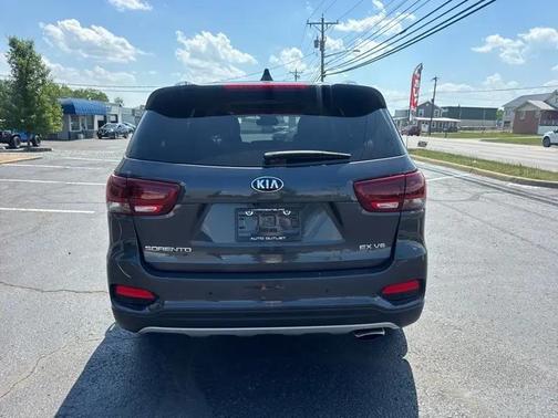 Gray 2019 Kia Sorento EX