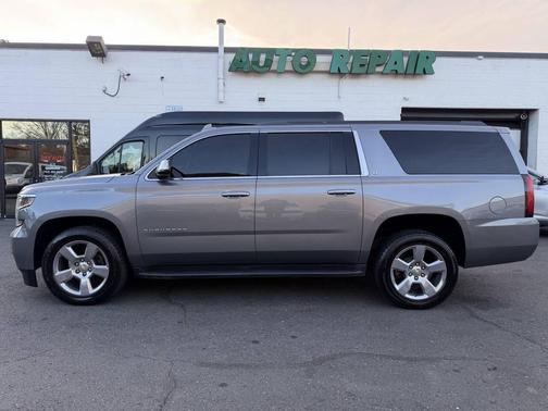 2019 Chevrolet Suburban LT