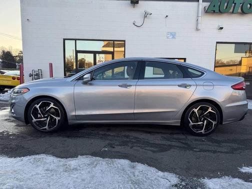 2020 Ford Fusion Titanium