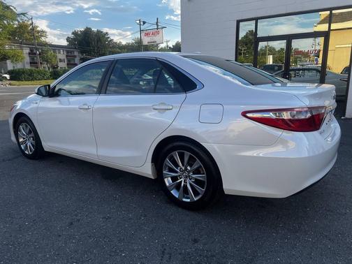 2015 Toyota Camry Hybrid XLE