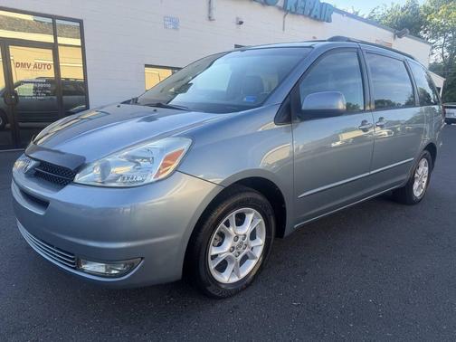 Blue 2005 Toyota Sienna XLE Limited