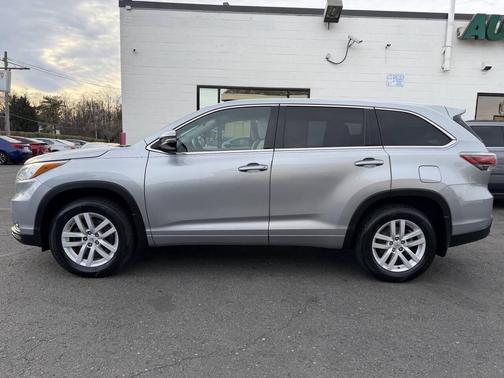 2015 Toyota Highlander LE