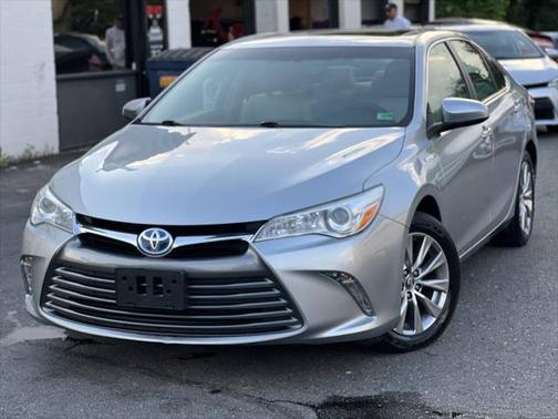 2016 Toyota Camry Hybrid XLE