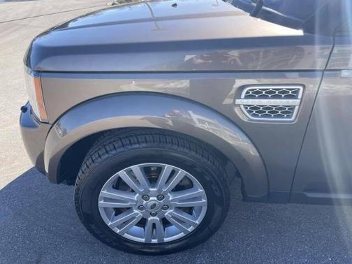 2013 Land Rover LR4 Base