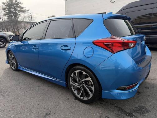 2016 Scion iM Base 4dr Hatchback 6M