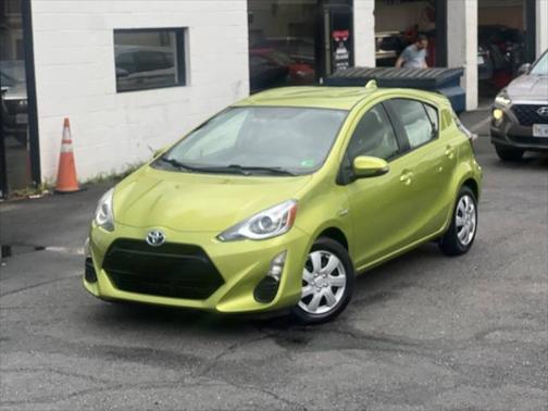 2016 Toyota Prius c Two