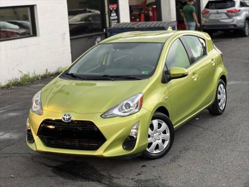 2016 Toyota Prius c Two
