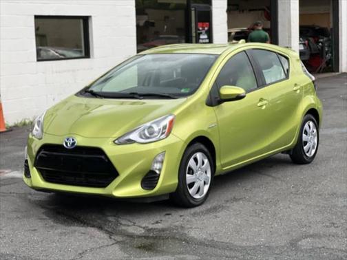 2016 Toyota Prius c Two