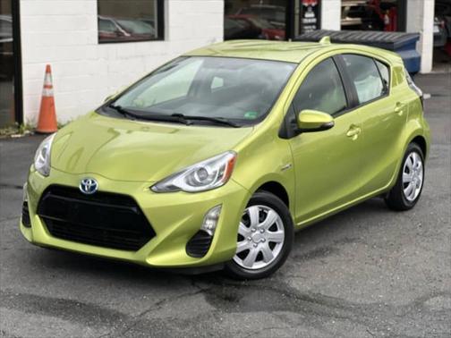 2016 Toyota Prius c Two