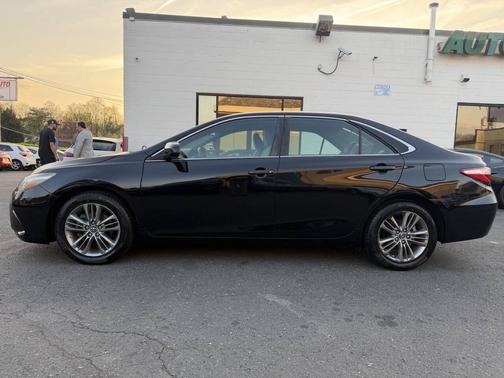 Attitude Black 2015 Toyota Camry SE