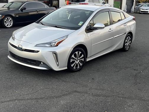 2019 Toyota Prius LE