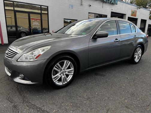 2013 INFINITI G37 Journey