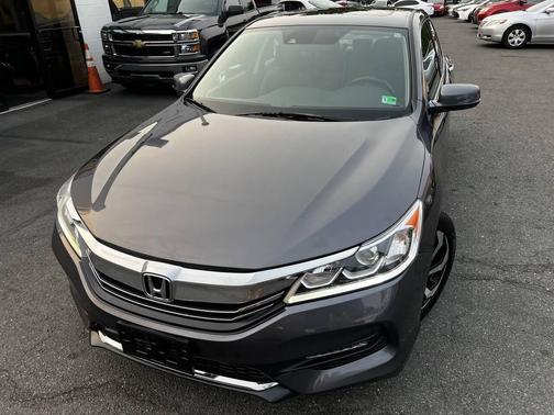 2017 Honda Accord EX-L w/Navigation & Honda Sensing