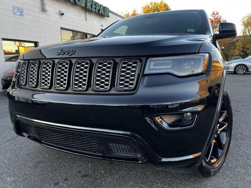 2021 Jeep Grand Cherokee Laredo