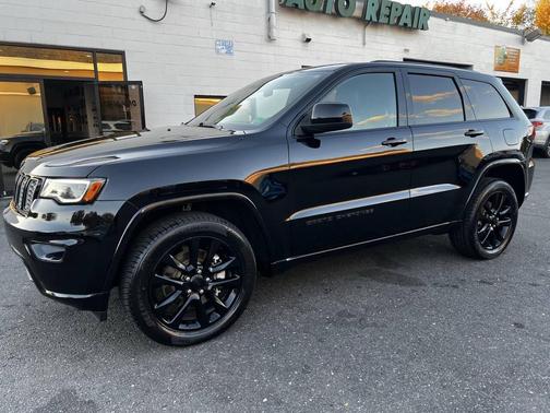 2021 Jeep Grand Cherokee Laredo