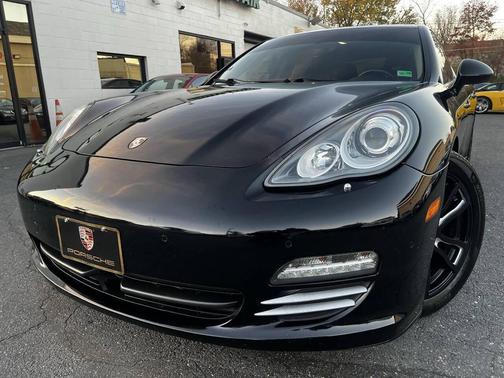2011 Porsche Panamera 4