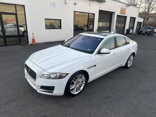 2017 Jaguar XF 35t Prestige