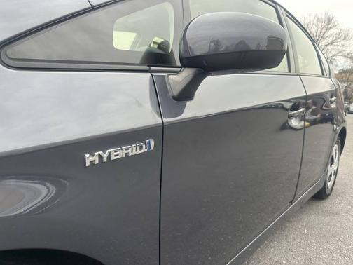 2013 Toyota Prius Three