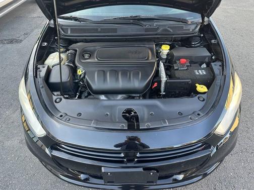 Pitch Black Clearcoat 2016 Dodge Dart SE