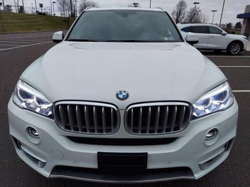 Photo 3 of 30 of 2018 BMW X5 xDrive35i