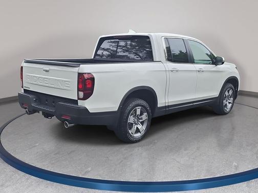 Platinum White Pearl 2026 Honda Ridgeline RTL