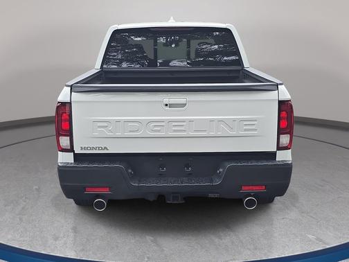 Platinum White Pearl 2026 Honda Ridgeline RTL