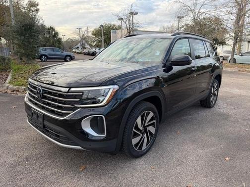 2025 Volkswagen Atlas 2.0T SE