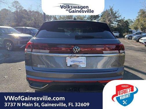 2024 Volkswagen Atlas Cross Sport 2.0T SE w/Technology