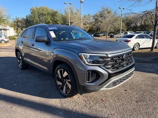 2024 Volkswagen Atlas Cross Sport 2.0T SE w/Technology
