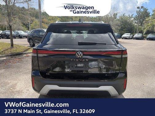 2025 Volkswagen Tiguan 2.0T SE