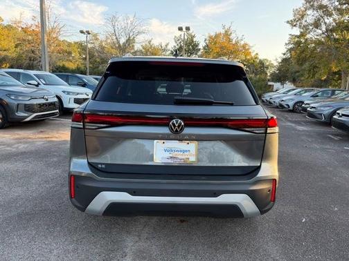 2026 Volkswagen Tiguan 2.0T SE