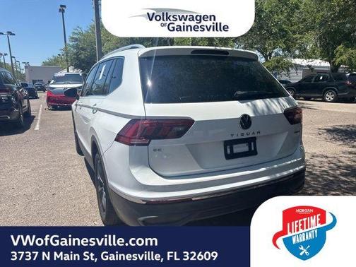 Pure White 2022 Volkswagen Tiguan 2.0T SE