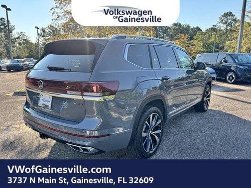 2026 Volkswagen Atlas 2.0T SEL Premium R-Line