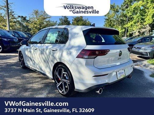 2025 Volkswagen Golf GTI 2.0T SE