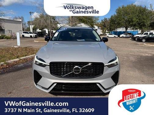 2025 Volvo XC60 B5 Plus