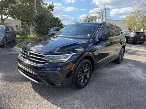 2022 Volkswagen Tiguan 2.0T SE