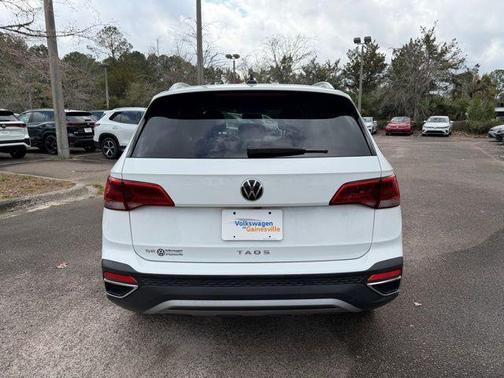 2022 Volkswagen Taos 1.5T SE
