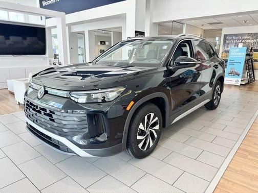 2025 Volkswagen Tiguan 2.0T S