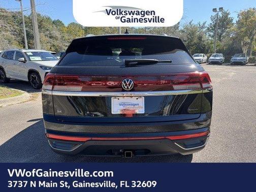 2026 Volkswagen Atlas Cross Sport 2.0T SE w/Technology