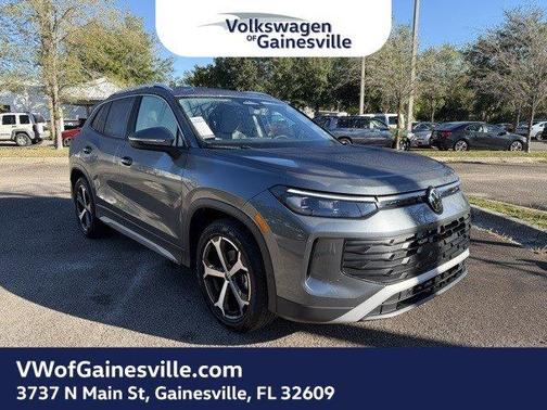 2025 Volkswagen Tiguan 2.0T SE