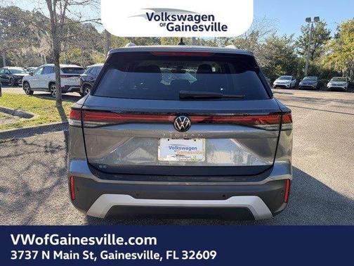 2025 Volkswagen Tiguan 2.0T SE