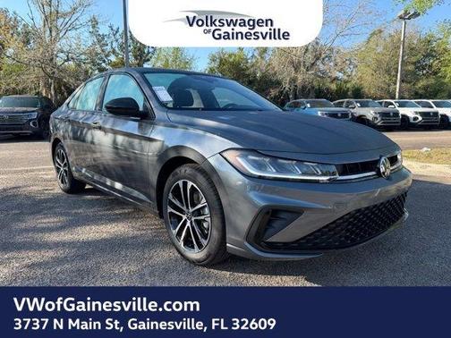 Platinum Gray Metallic 2026 Volkswagen Jetta 1.5T Sport