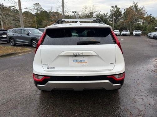 2023 Kia Niro EX Touring