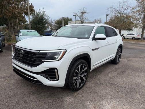 2026 Volkswagen Atlas Cross Sport 2.0T SEL Premium R-Line