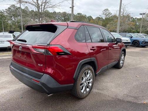 2019 Toyota RAV4 XLE Premium