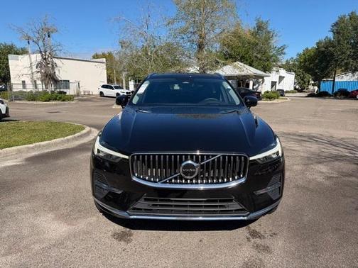 2023 Volvo XC60 B5 Ultimate Bright Theme