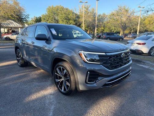 2026 Volkswagen Atlas Cross Sport 2.0T SEL Premium R-Line