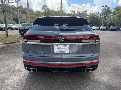 2025 Volkswagen Atlas Cross Sport 2.0T SEL Premium R-Line