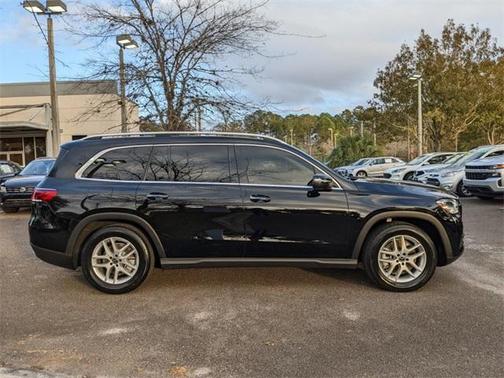 Photo 3 of 31 of 2020 Mercedes-Benz GLS 450 Base 4MATIC