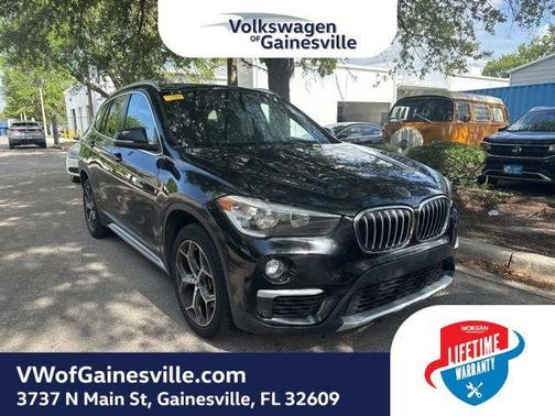 Black Sapphire Metallic 2019 BMW X1 sDrive28i